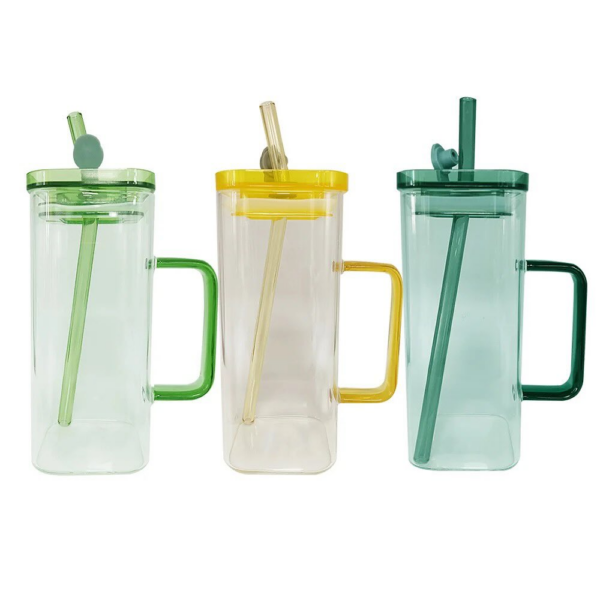 display-of-wholesale-400ml-square-glass-cups-with-colored-lids-straws-and-handle