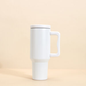 white-40oz-customizable-car-cup-with-handle-and-straw