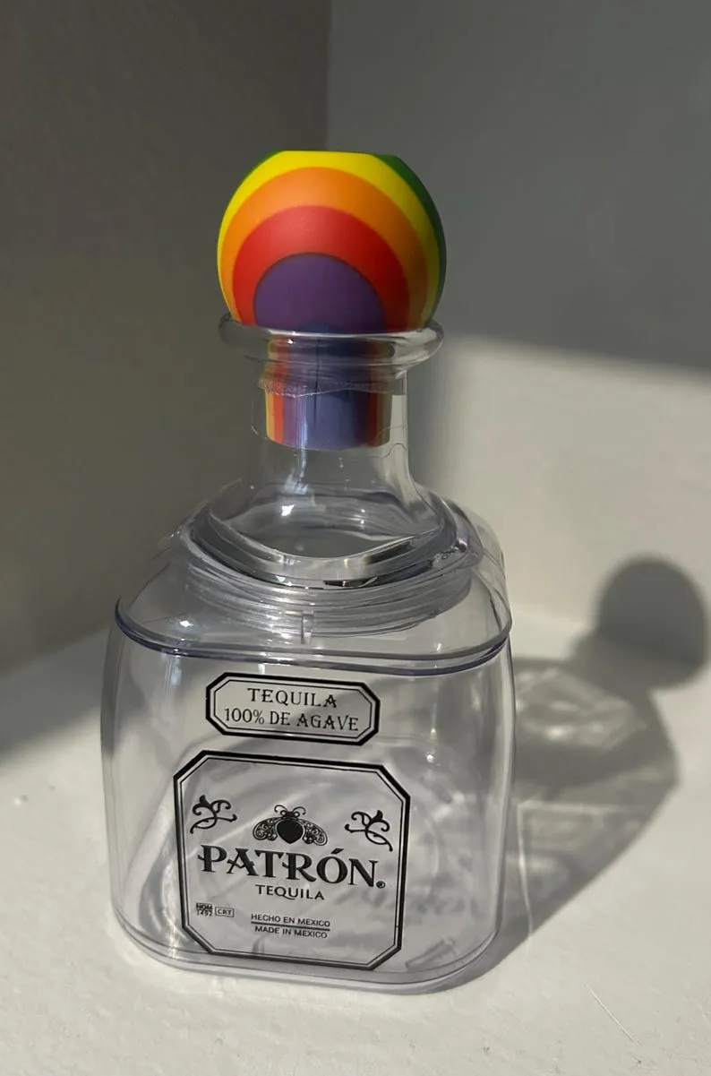 display-of-plastic-patron-bottles-with-straw-wholesale-mini-13oz-wine-cups-with-colorful-cork