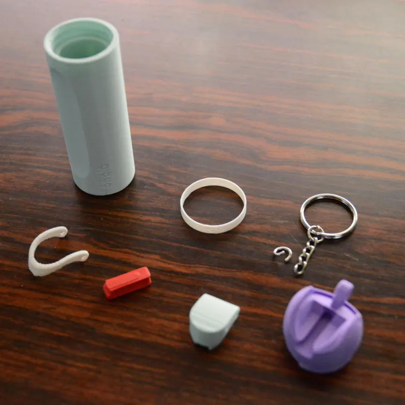 mini-owala-keychain-water-bottle-lip-balm-holder-keychain-real-shot