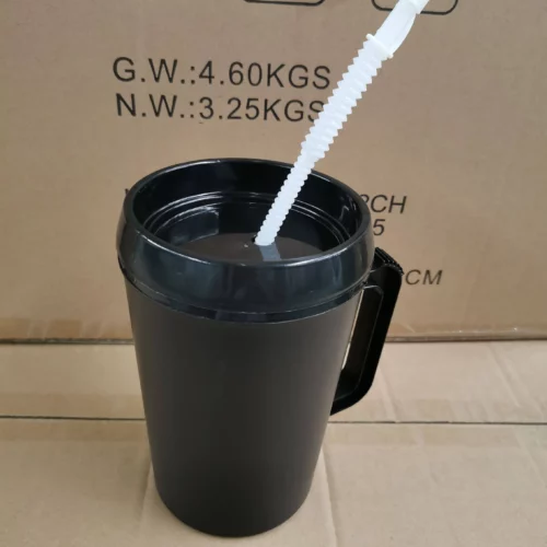 22/34oz Colored Trucker/Hospital Mug with Lid and Straw photo review