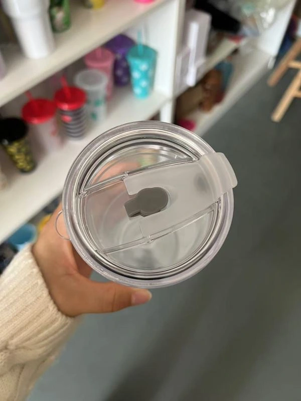 16oz Snow Globe Plastic Tumbler with Colored Lids & Straws 40pcs