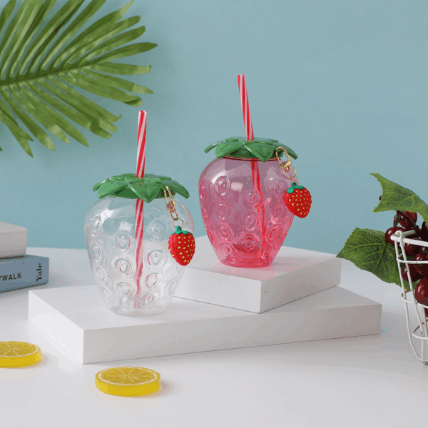 17oz Plastic Strawberry Shaped Water Bottle with Lids and Straws