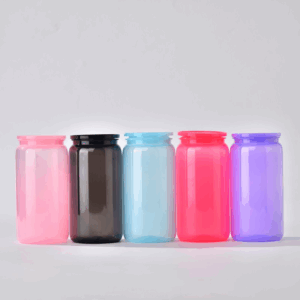 Display of 16oz Dark Colored Acrylic Plastic Soda Beer Can Glass with PP Lids display-of-16oz-dark-colored-acrylic-plastic-soda-beer-can-glass-with-pp-lids