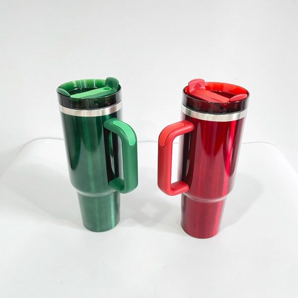 christmas-color-40oz-sublimation-blank-travel-mugs-car-cups-display